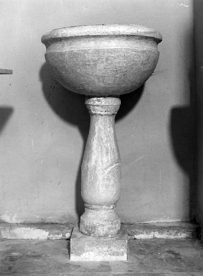 fonte battesimale - bottega campana (inizio sec. XVI)