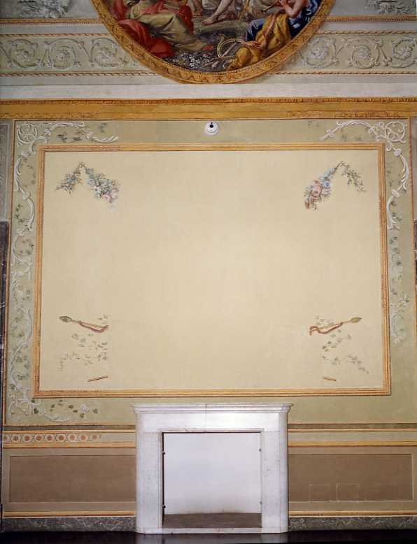 decorazione floreale e armi (dipinto, serie) - ambito napoletano (fine sec. XVIII)