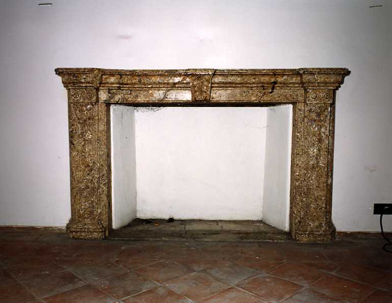 camino - bottega napoletana (fine sec. XVIII)