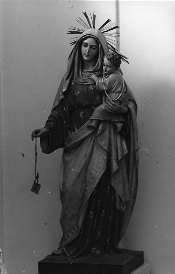 Madonna con Bambino (statua) di Malecore G (prima metà sec. XX)