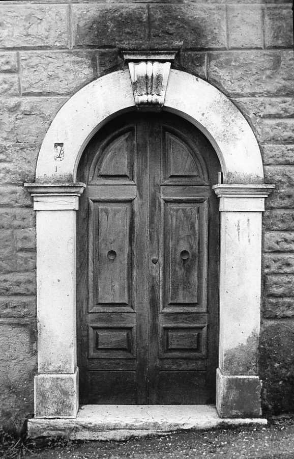 portale - bottega campana (fine/inizio secc. XIX/ XX)