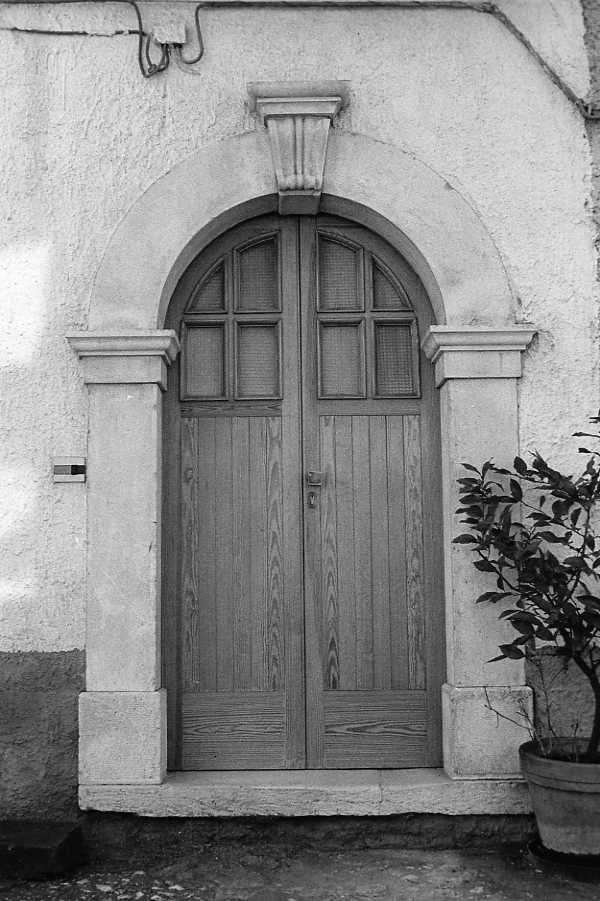 portale - bottega campana (fine/inizio secc. XIX/ XX)