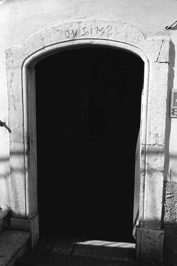 portale - bottega campana (sec. XVIII)