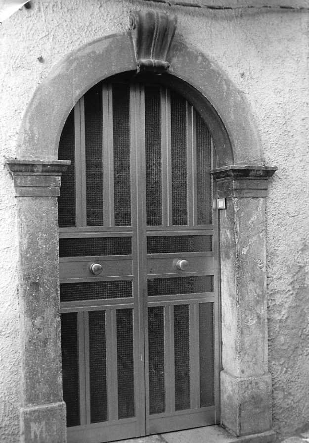 portale - bottega campana (fine/inizio secc. XVIII/ XIX)