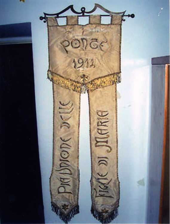 stendardo processionale - manifattura campana (primo quarto sec. XX)