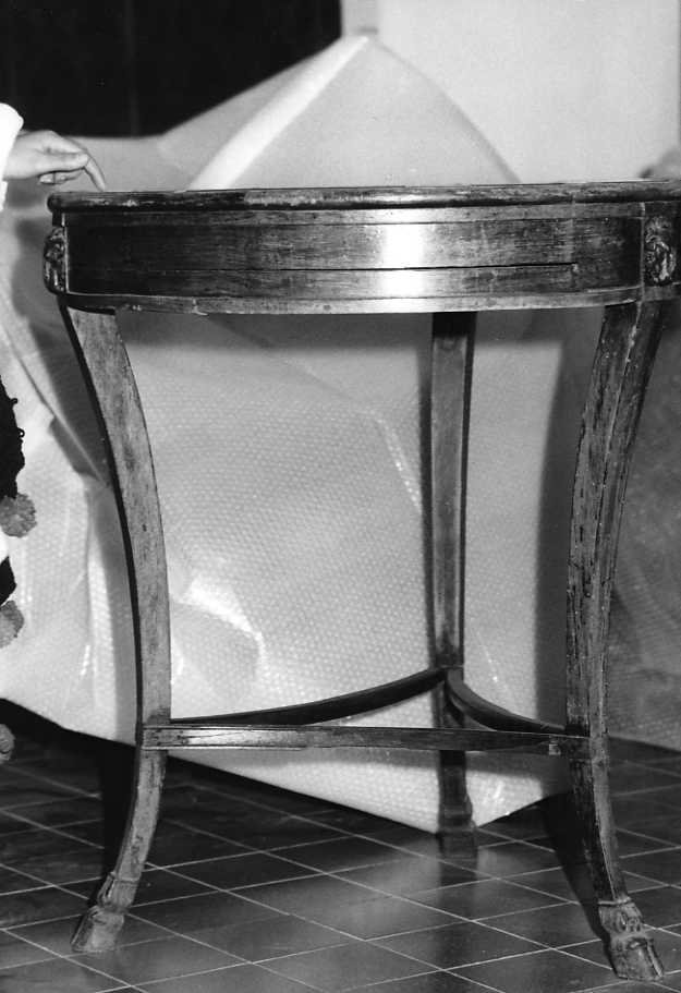 tavolino - bottega campana (sec. XIX)