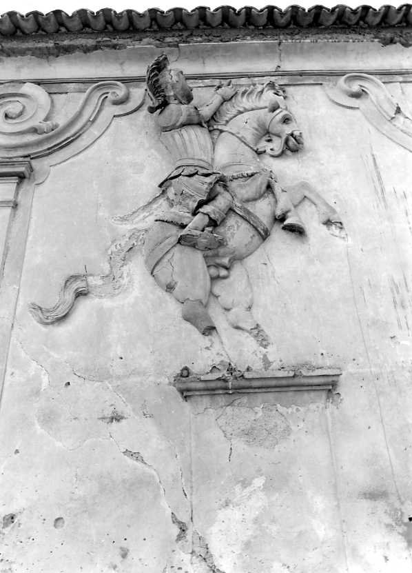 giovane a cavallo (decorazione plastica) - bottega campana (metà sec. XVIII)