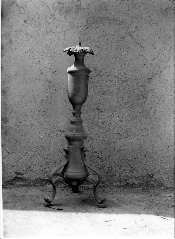 candeliere, frammento - bottega campana (sec. XIX)