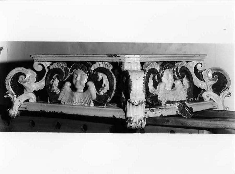 cherubini e motivi decorativi a volute (base processionale) - bottega campana (sec. XIX)