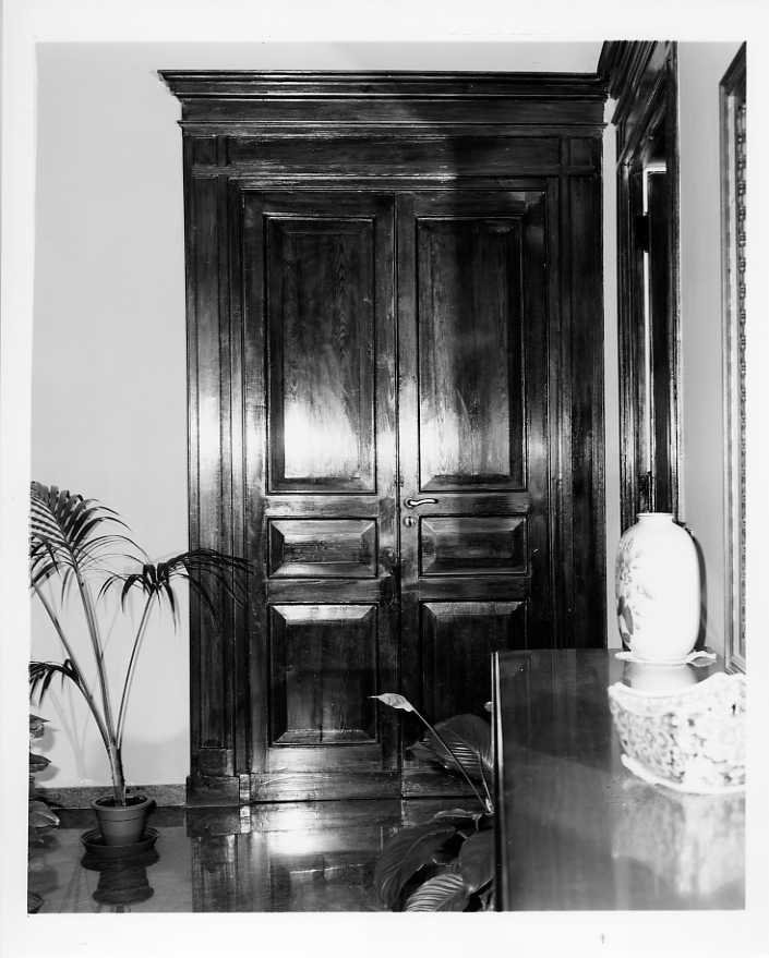 porta - a due battenti - bottega campana (prima metà sec. XIX)