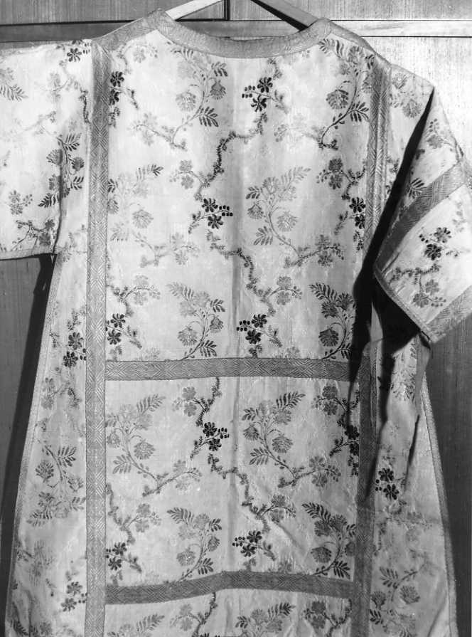 motivi decorativi floreali (dalmatica, serie) - manifattura campana (prima metà sec. XX)