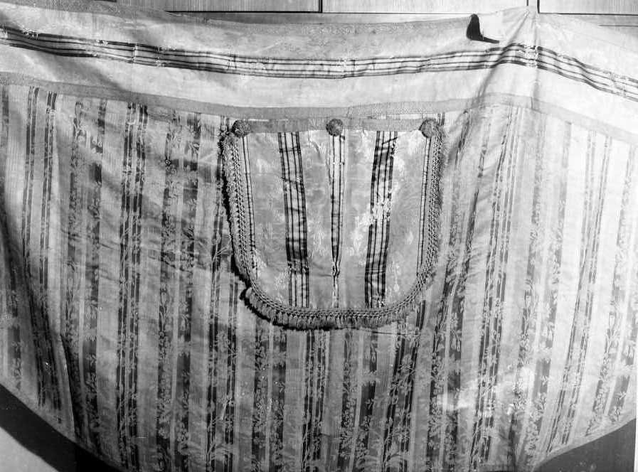 mantello - manifattura campana (prima metà sec. XX)