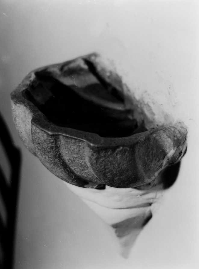 acquasantiera da parete - bottega campana (sec. XIX)