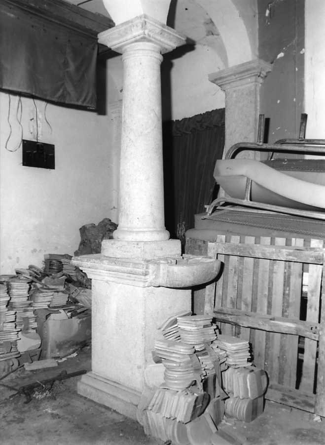 colonna, serie - bottega campana (sec. XVII)