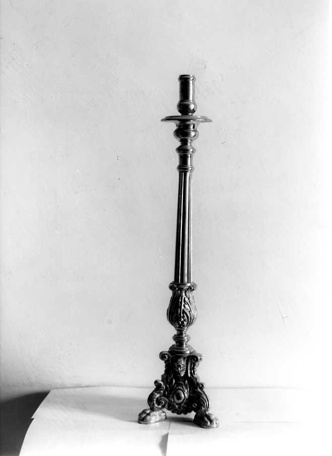 candeliere, serie - bottega campana (prima metà sec. XX)