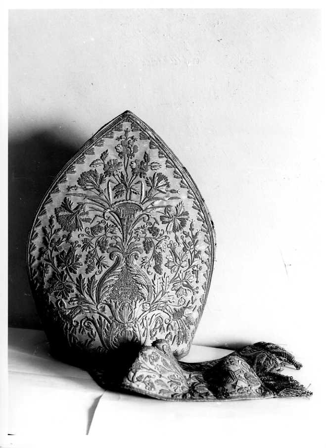 mitria - manifattura campana (sec. XIX)