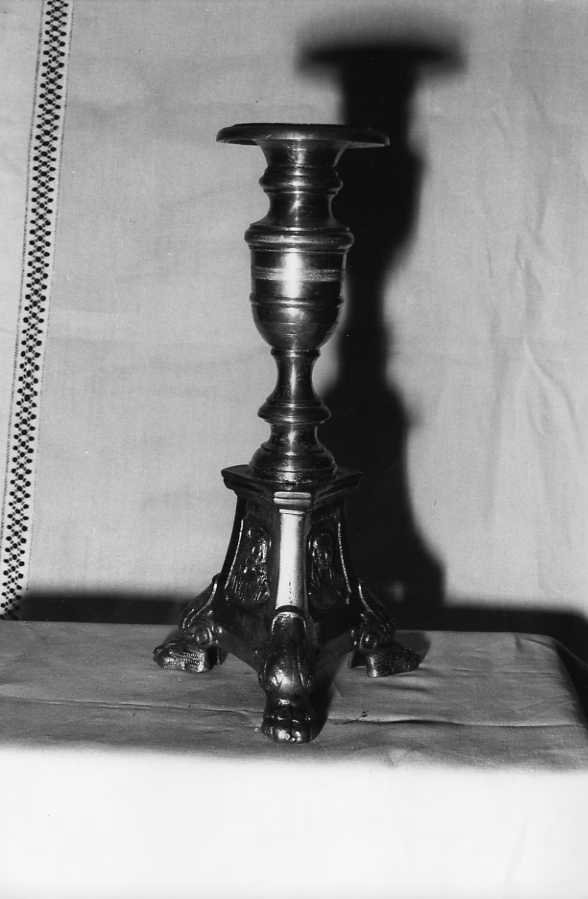 candeliere, serie - bottega campana (sec. XIX)