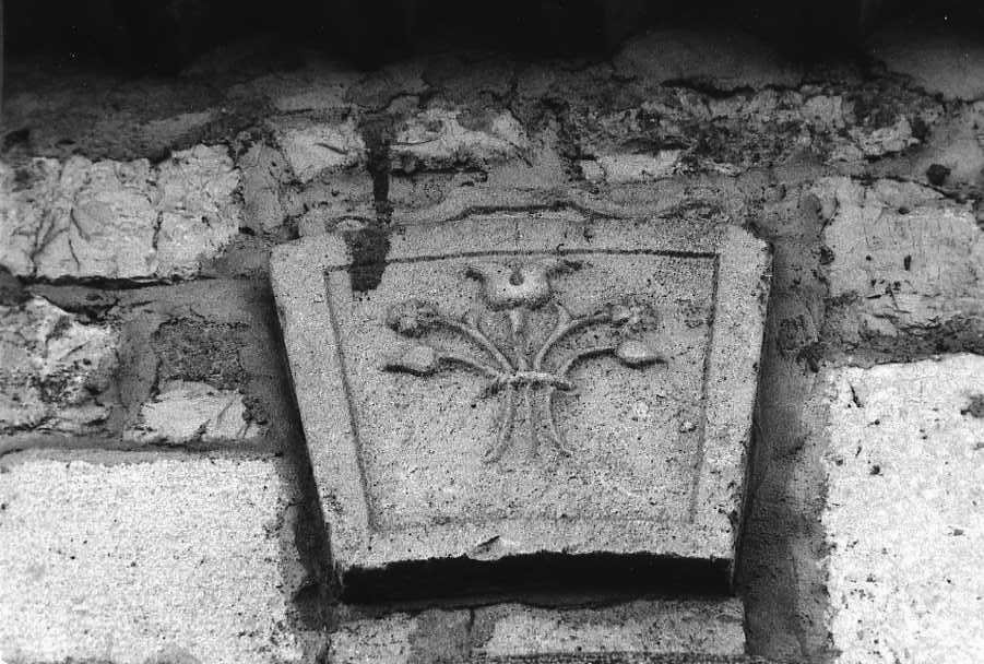 chiave di volta, frammento - bottega campana (sec. XVIII)