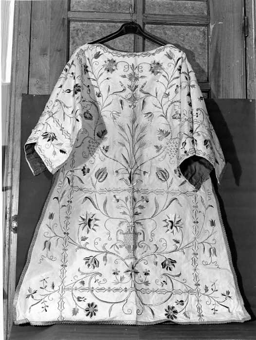 dalmatica - manifattura campana (seconda metà sec. XIX)