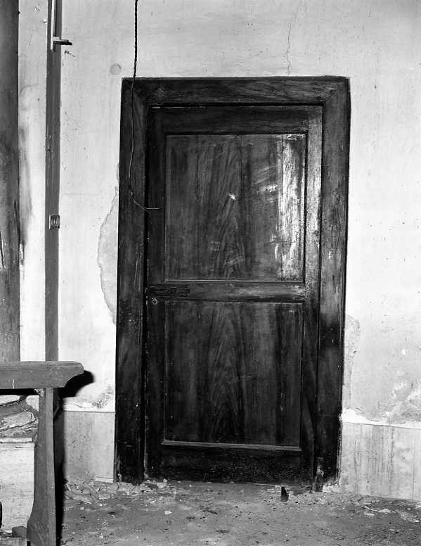 porta - ad un battente - bottega campana (fine sec. XIX)