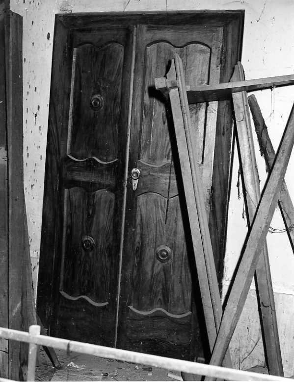 porta - a due battenti - bottega campana (fine sec. XIX)