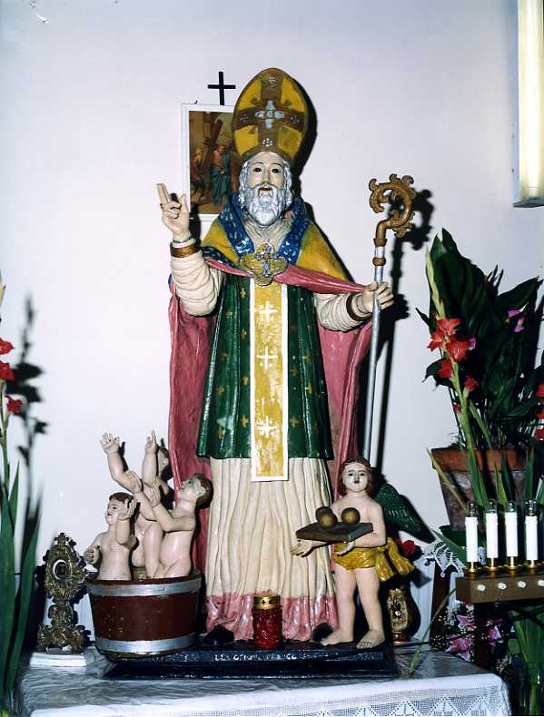 San Nicola di Bari resuscita i tre fanciulli (statua) - bottega campana (sec. XIX)