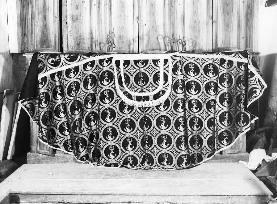 piviale - manifattura campana (prima metà sec. XX)