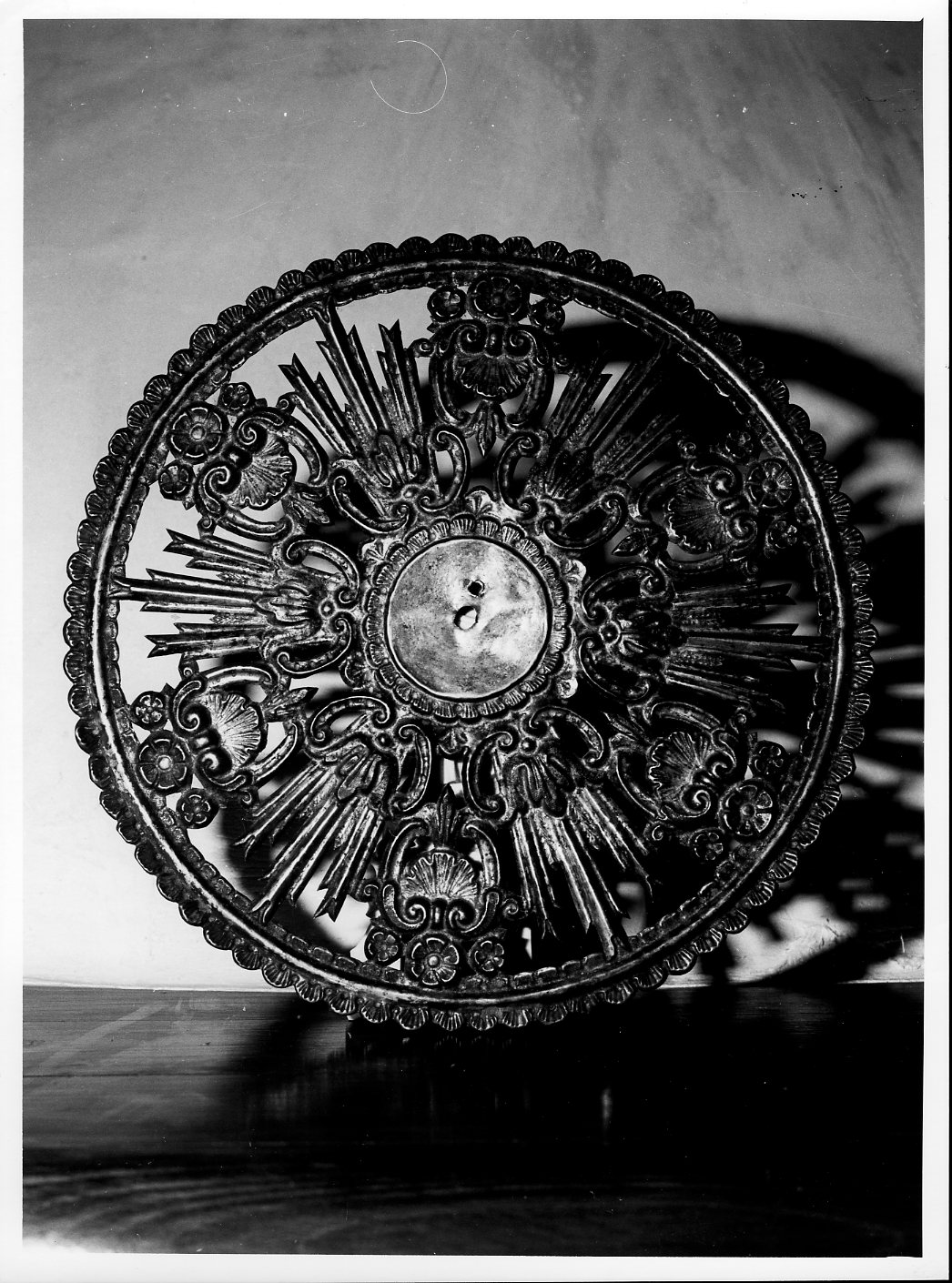 aureola di immagine sacra - bottega romana (sec. XVIII)