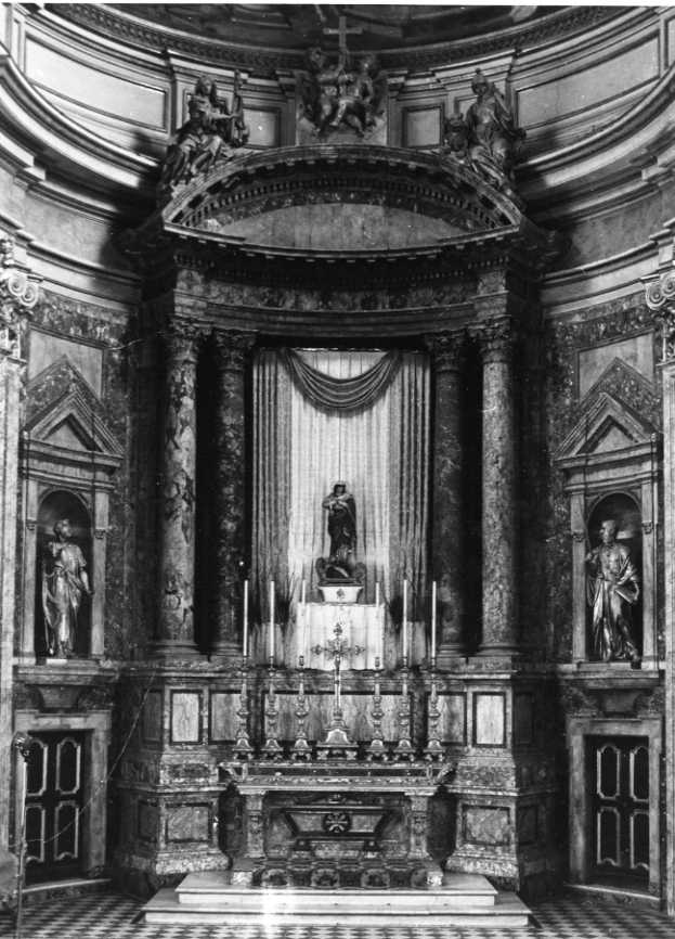 altare maggiore di Vanvitelli Luigi (sec. XVIII)