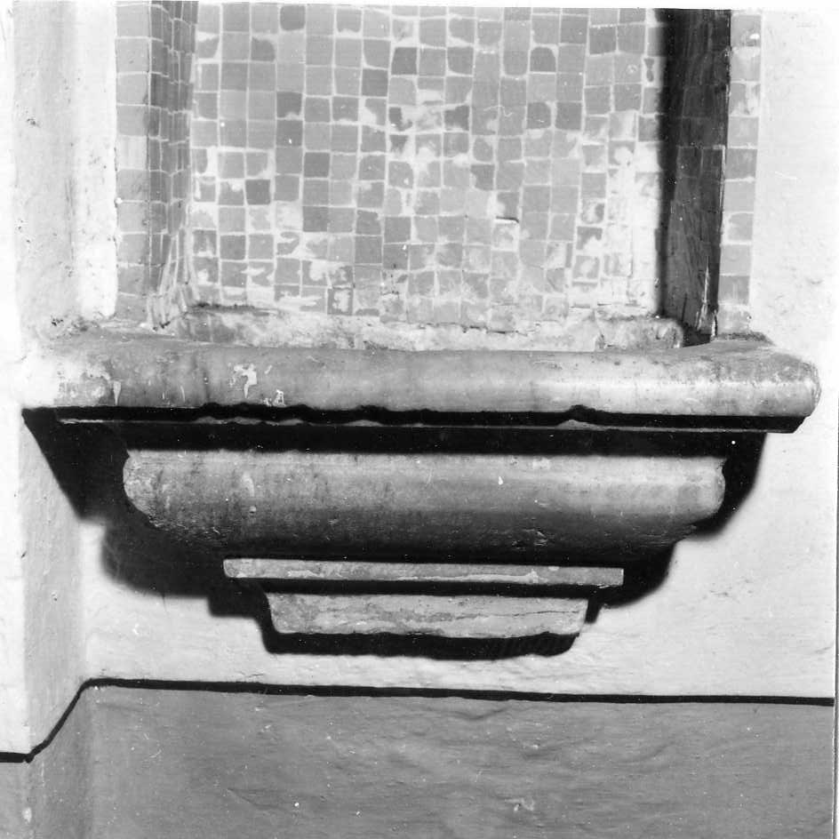 acquasantiera da parete - bottega napoletana (sec. XVIII)