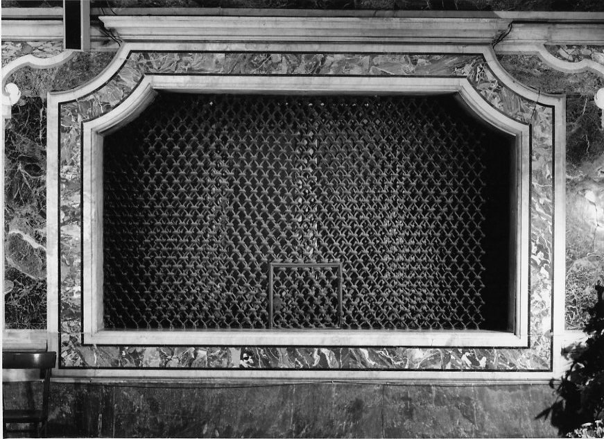 grata, serie - bottega campana (prima metà sec. XIX)