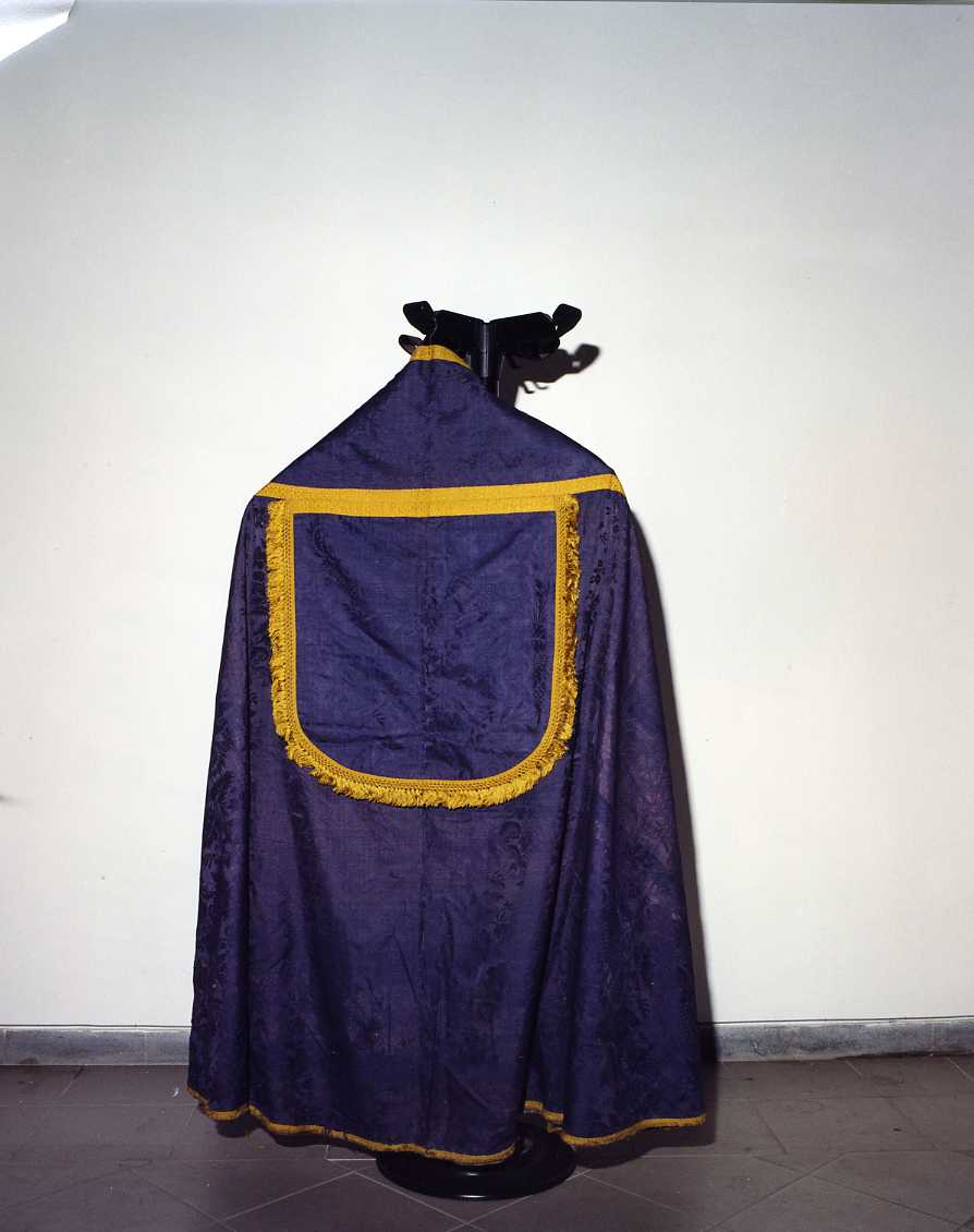 piviale - manifattura campana (sec. XIX)