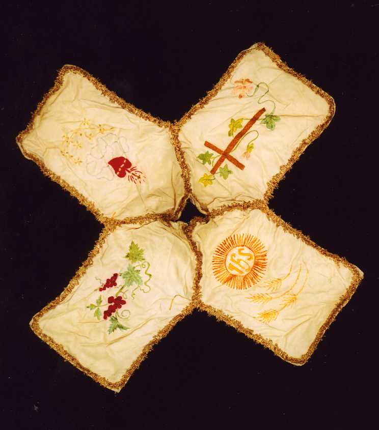 conopeo di pisside - manifattura campana (sec. XIX)