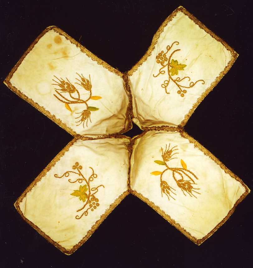 conopeo di pisside - manifattura campana (sec. XIX)