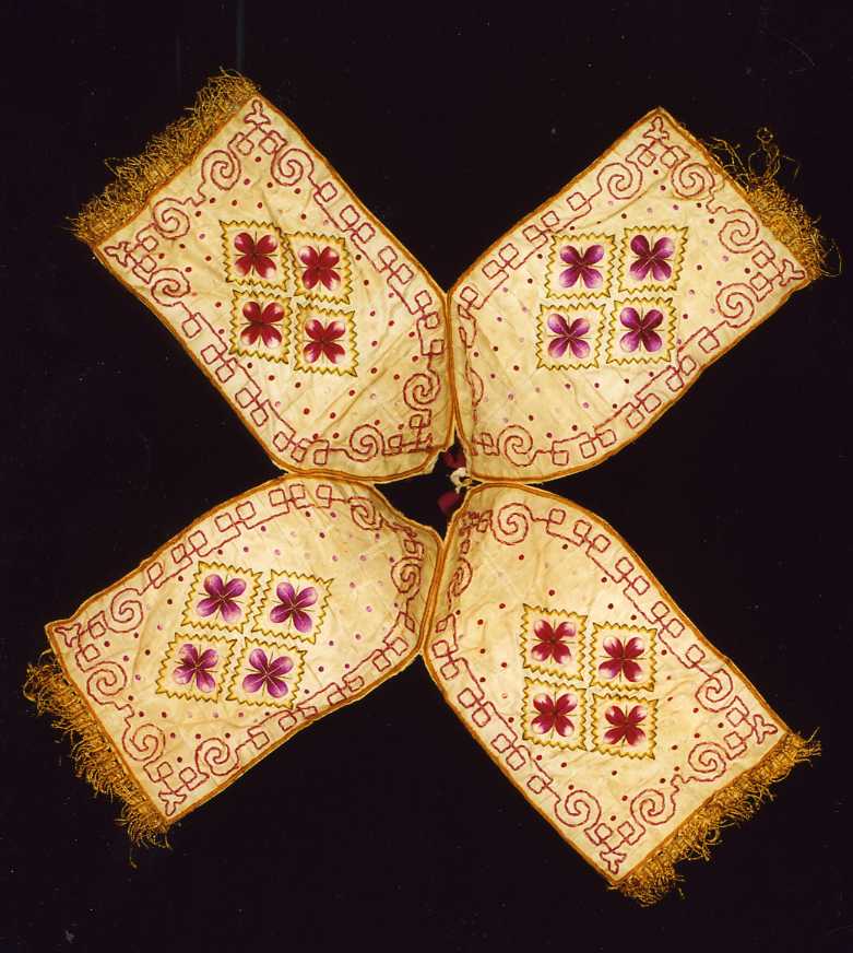 conopeo di pisside - manifattura campana (sec. XIX)