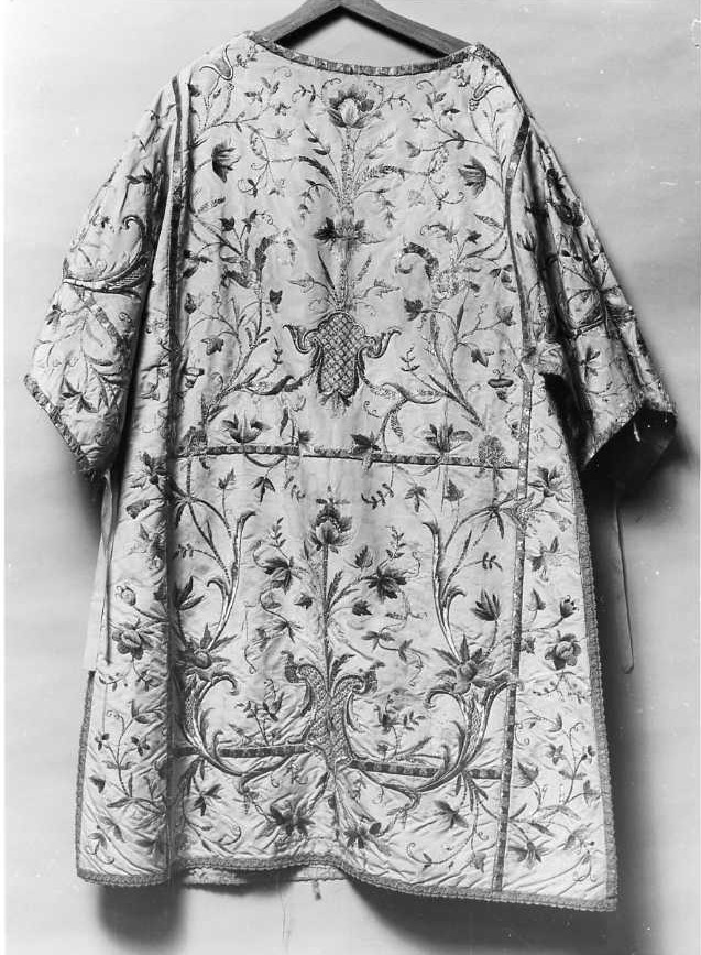 dalmatica, serie - manifattura napoletana (prima metà sec. XIX)