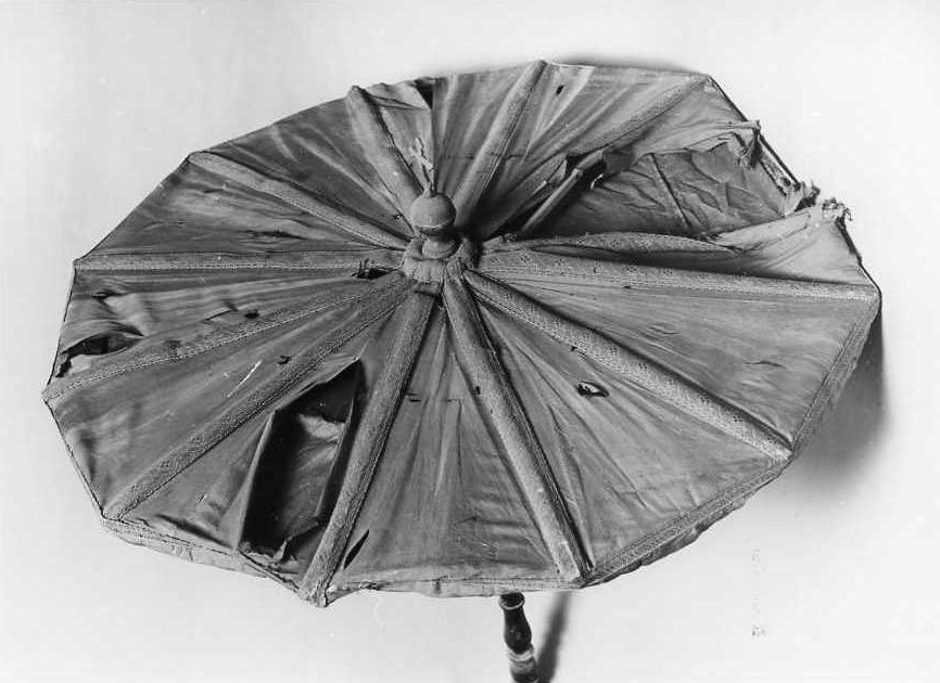 ombrellino processionale, coppia - manifattura campana (prima metà sec. XIX)