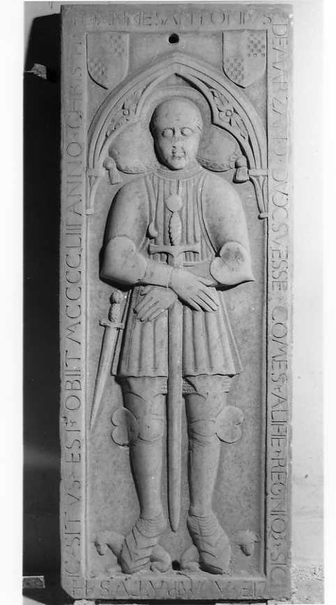 figura maschile (lastra tombale) - bottega campana (sec. XV)