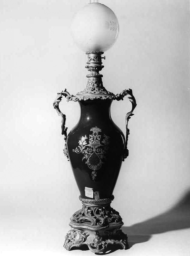 lampada a petrolio - bottega campana (seconda metà sec. XVIII)