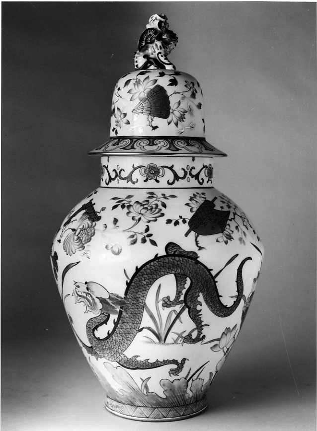 vaso - produzione cinese (seconda metà sec. XVIII)