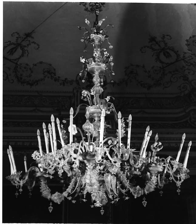 lampadario di Vetreria Salviati (seconda metà sec. XVIII)