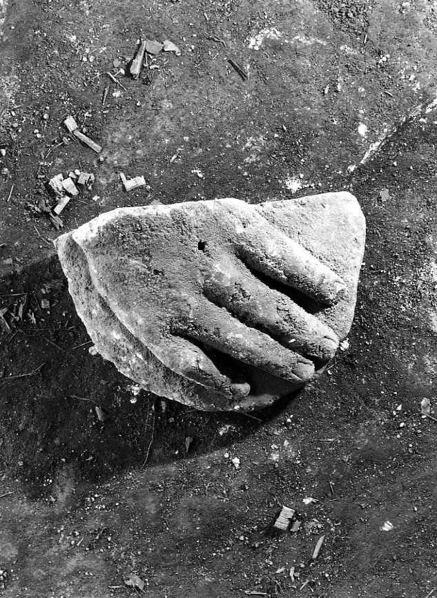 scultura, frammento - bottega campana (sec. XVIII)