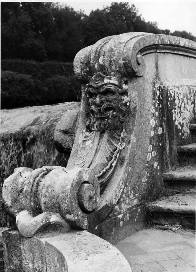 fontana monumentale di Salomone Gaetano (sec. XVIII)