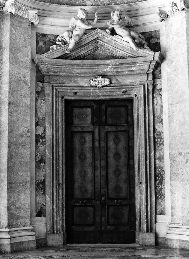 porta - a due battenti di Vanvitelli Luigi (bottega) (sec. XVIII)