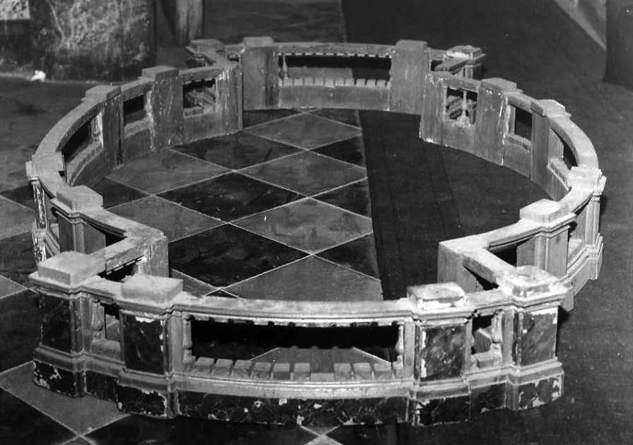 basamento, frammento di Rosz Antonio (attribuito) (sec. XVIII)