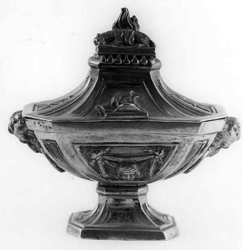 navicella portaincenso - a conchiglia - bottega campana (sec. XIX)