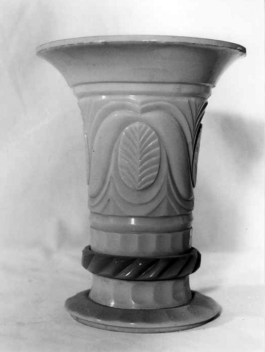 vaso - manifattura viennese (fine sec. XIX)