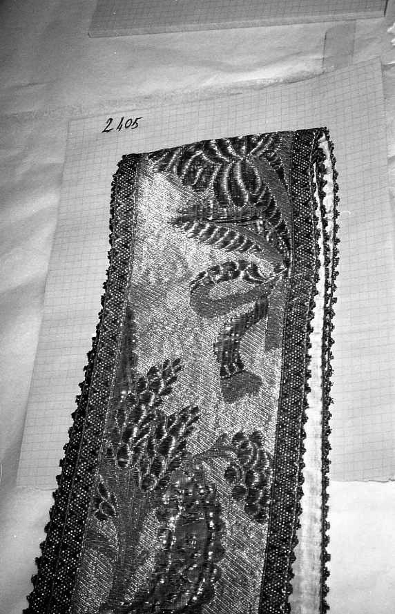 paramento liturgico - manifattura campana (prima metà sec. XIX)