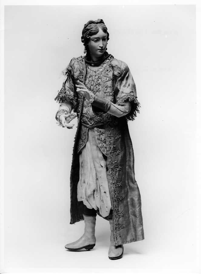 donna georgiana (statuetta di presepio) di Ingaldi Nicola (prima metà sec. XIX)