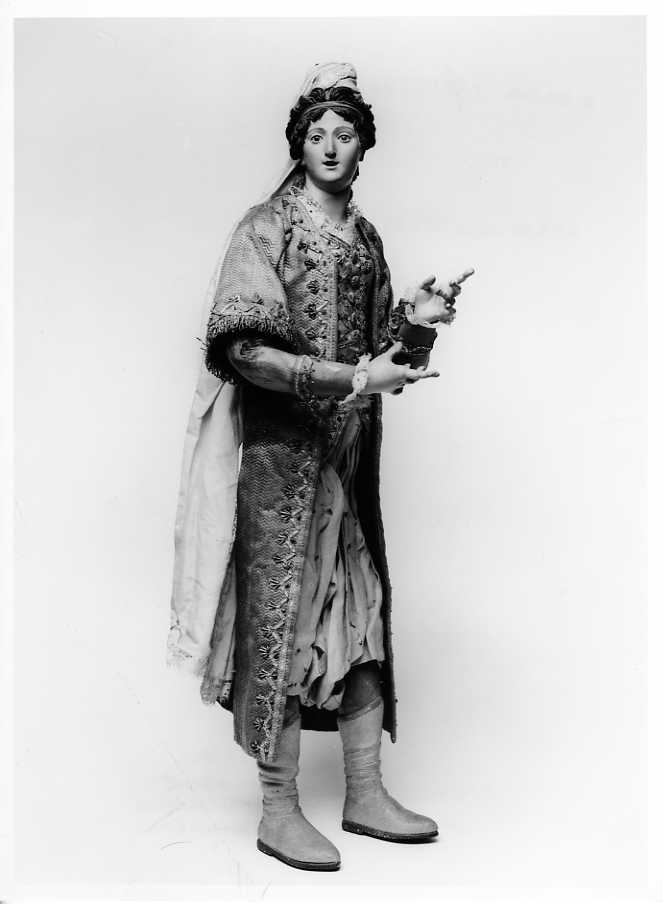 donna georgiana (statuetta di presepio) di Ingaldi Nicola (seconda metà sec. XVIII)
